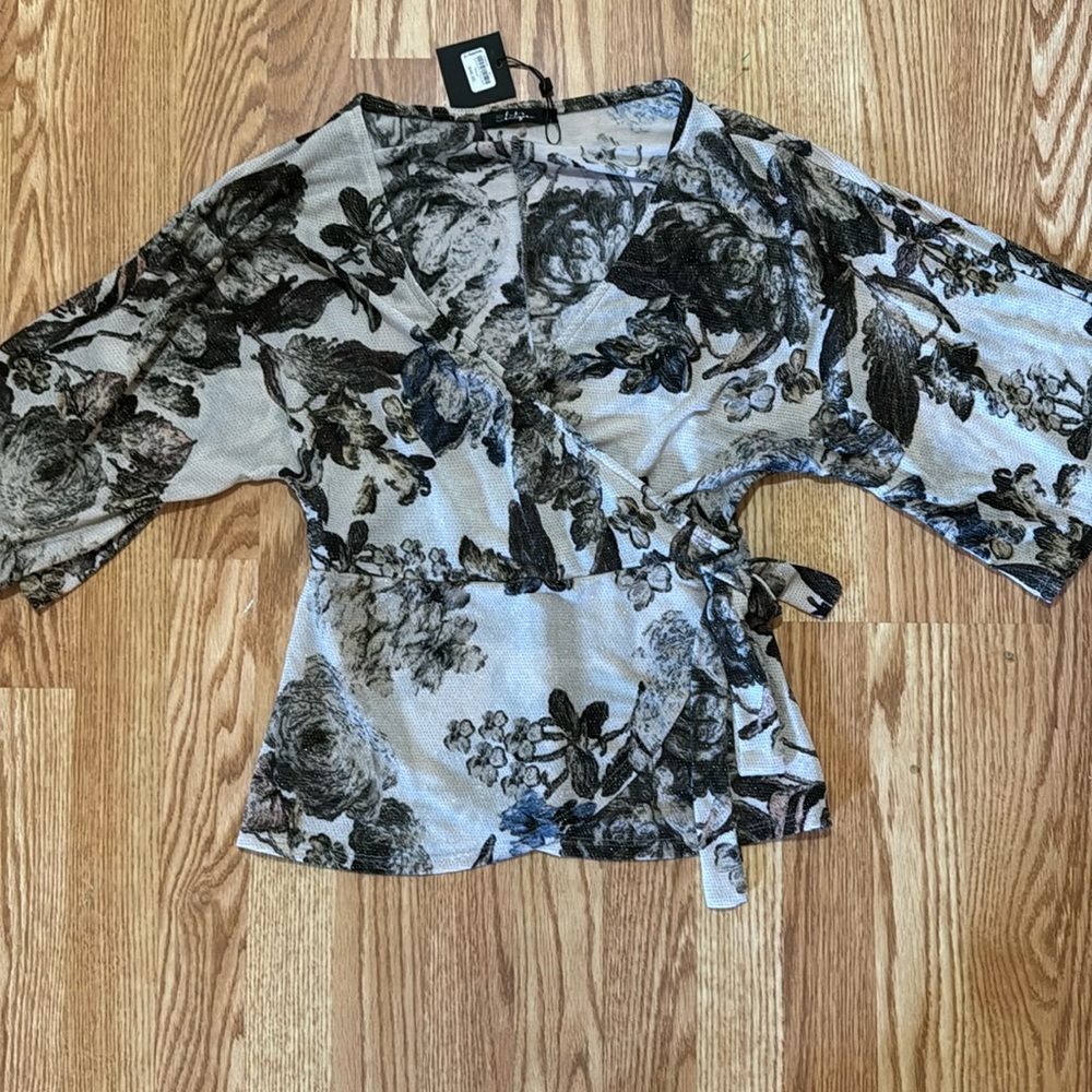 Bke floral blouse size medium